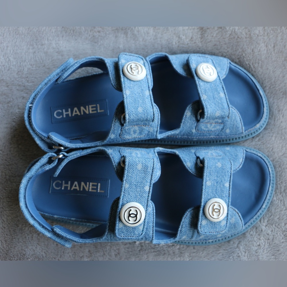 Chanel light blue denim beach dad sandals with CC logos NWB 38.5 - Picture 2 of 16